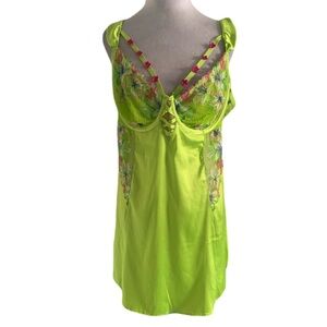 Torrid Size 3/22-24 Bright Chanteuse Green 3D Floral Mesh Embroidered Lingerie